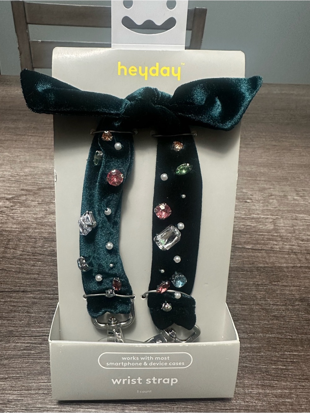 Heyday Velvet Jewel Green Wrist Strap